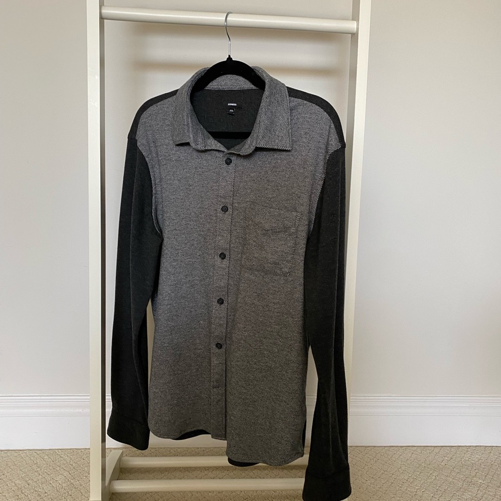 Express Heavyweight Button-Up Shirt – Grey & Black Pattern – Size M
